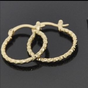 Diamond cut earrings